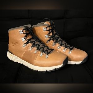 Danner Mountain 600 hiking boot, Saddle Tan, Size 12